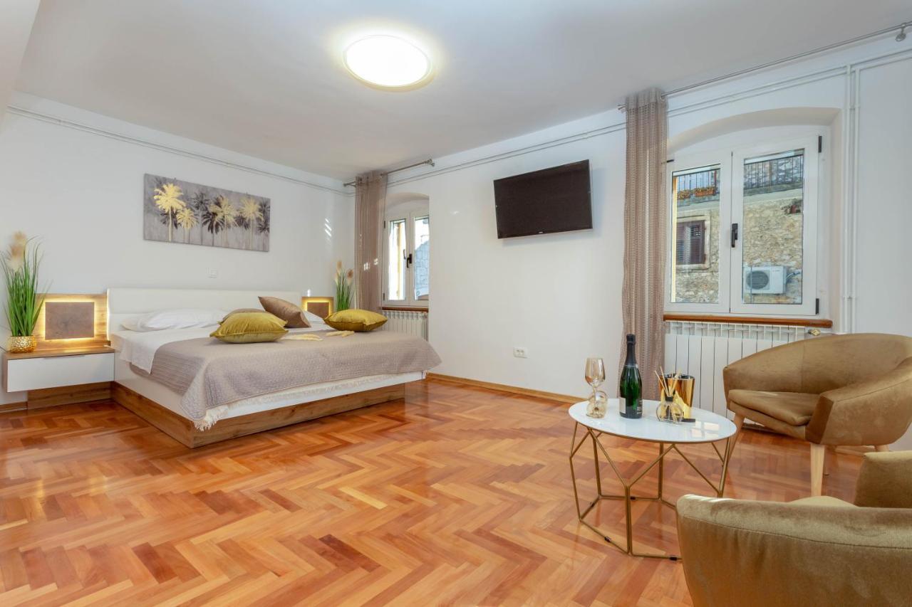 Deluxe Dreamy Room In The Center Of Hvar With Sea View 赫瓦尔 外观 照片