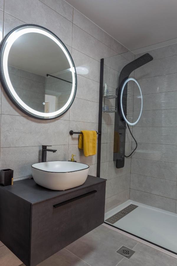 Deluxe Dreamy Room In The Center Of Hvar With Sea View 赫瓦尔 外观 照片