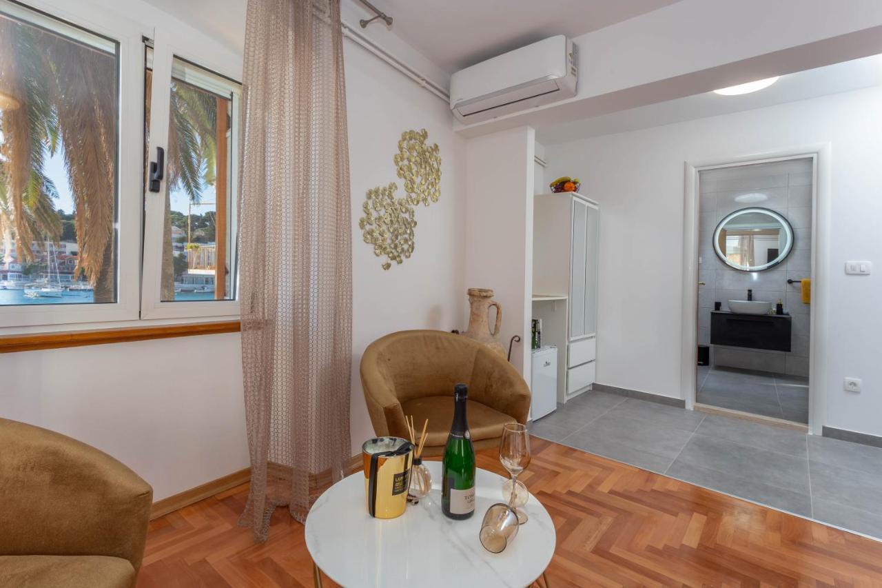 Deluxe Dreamy Room In The Center Of Hvar With Sea View 赫瓦尔 外观 照片