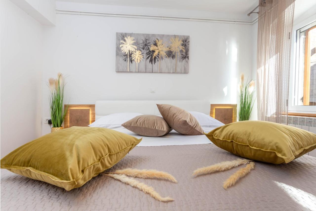 Deluxe Dreamy Room In The Center Of Hvar With Sea View 赫瓦尔 外观 照片