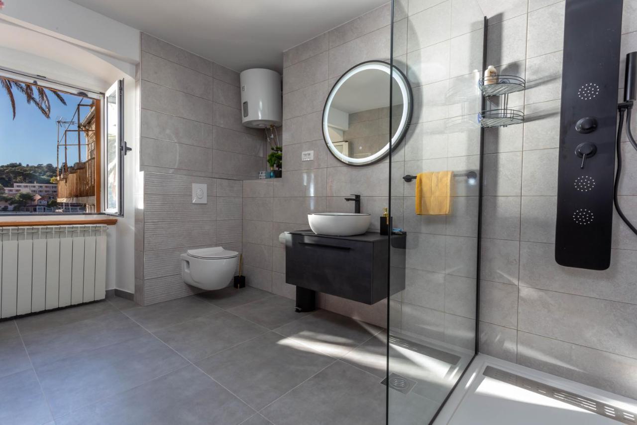 Deluxe Dreamy Room In The Center Of Hvar With Sea View 赫瓦尔 外观 照片