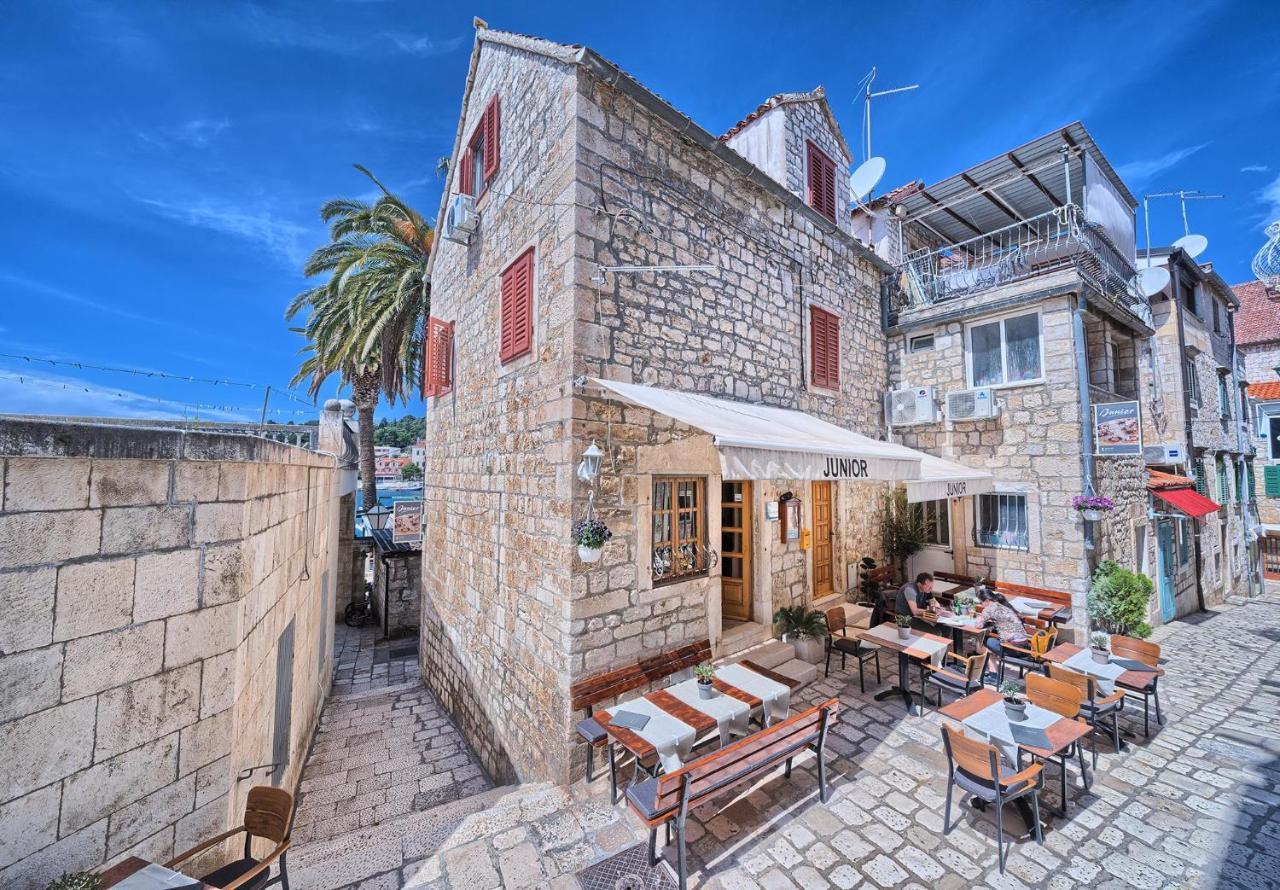 Deluxe Dreamy Room In The Center Of Hvar With Sea View 赫瓦尔 外观 照片